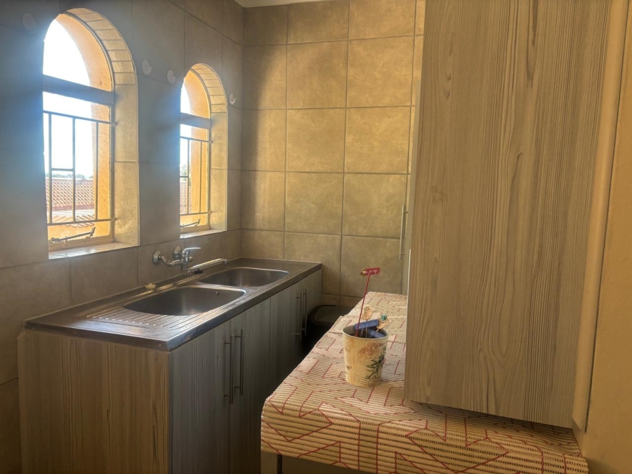 2 Bedroom Property for Sale in Heuwelsig Free State